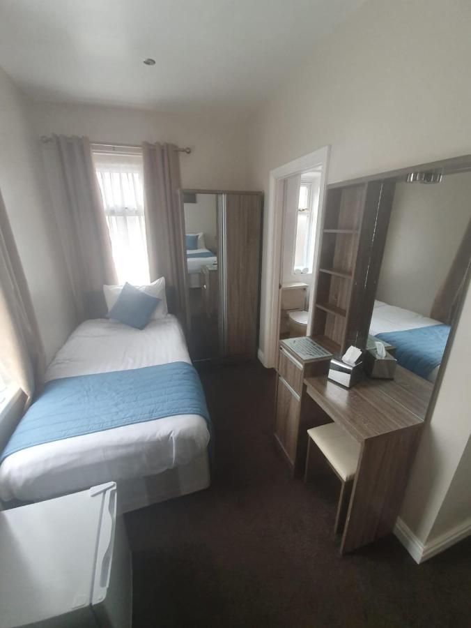 Rosebank Villa Blackpool Bagian luar foto